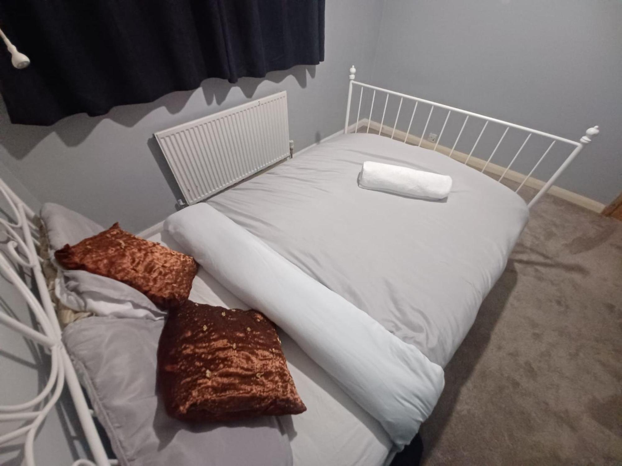 The Rushdon Apartment Grays Екстериор снимка