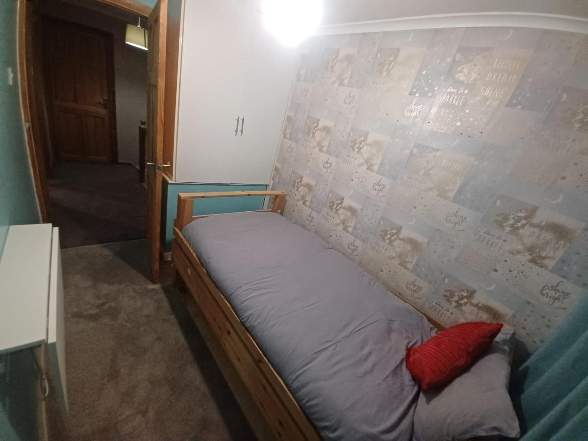 The Rushdon Apartment Grays Екстериор снимка