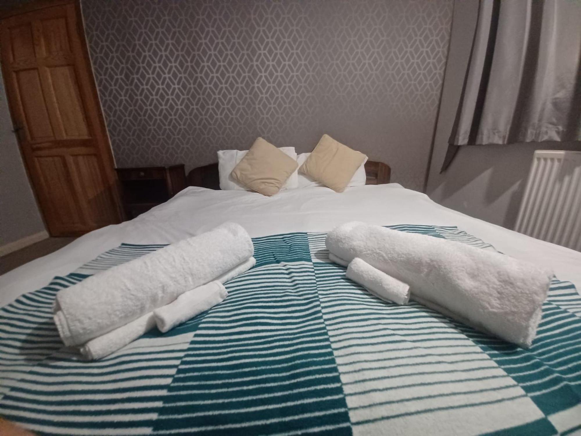 The Rushdon Apartment Grays Екстериор снимка