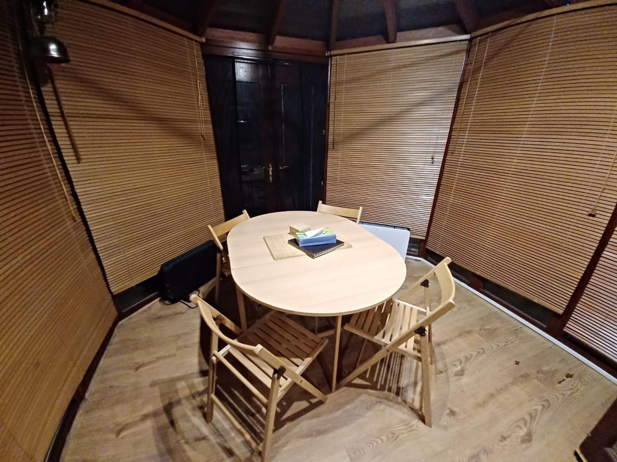 The Rushdon Apartment Grays Екстериор снимка