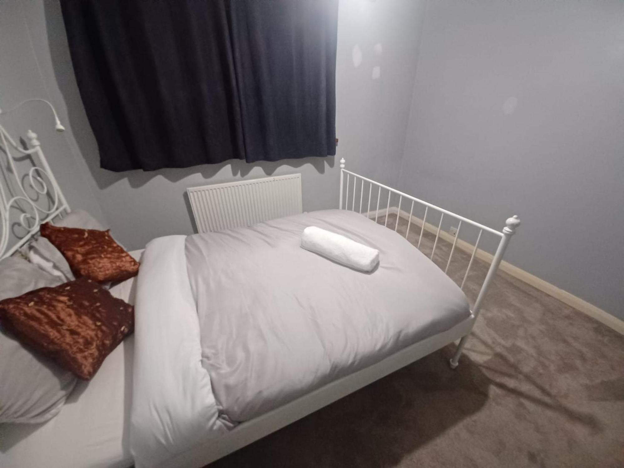 The Rushdon Apartment Grays Екстериор снимка