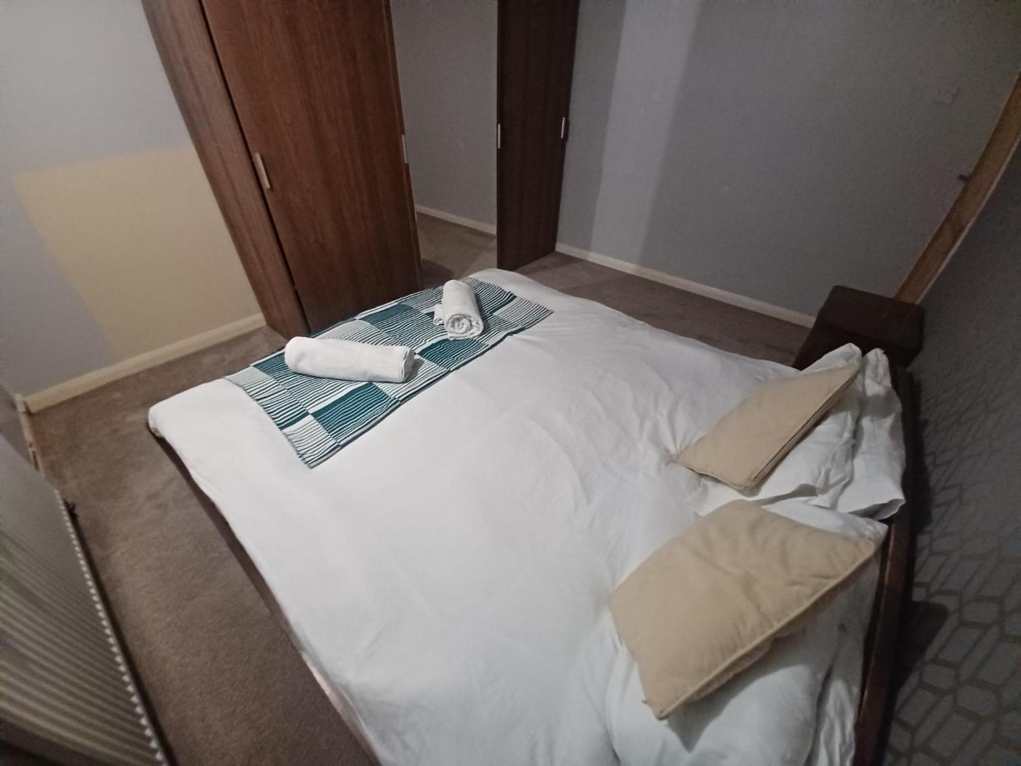 The Rushdon Apartment Grays Екстериор снимка