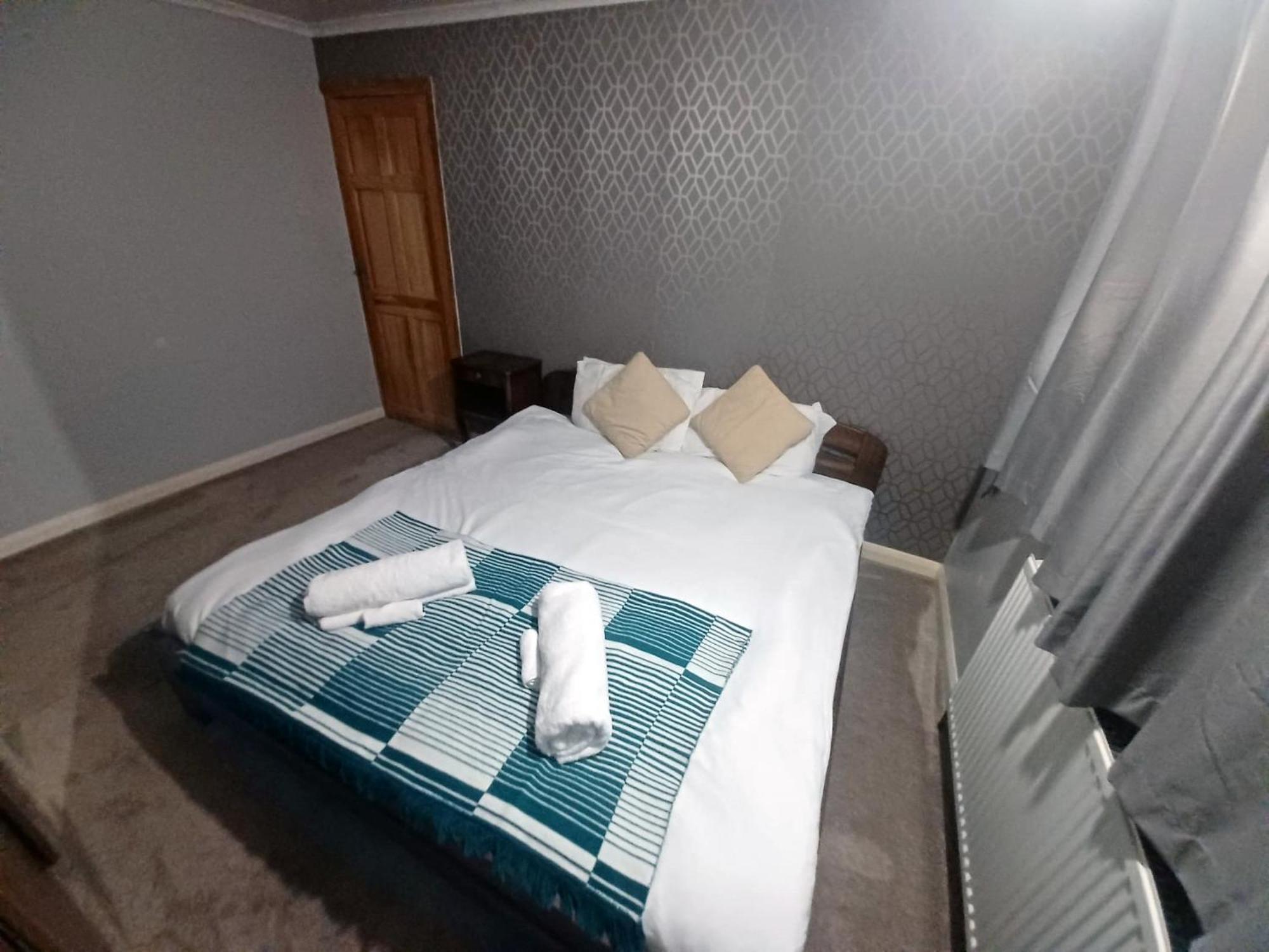 The Rushdon Apartment Grays Екстериор снимка
